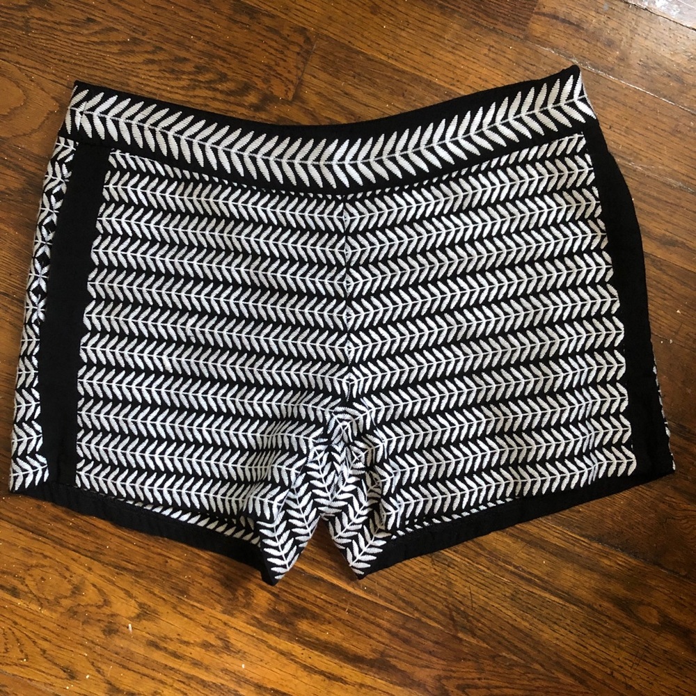 THML Embroidered Shorts w/ Pockets
